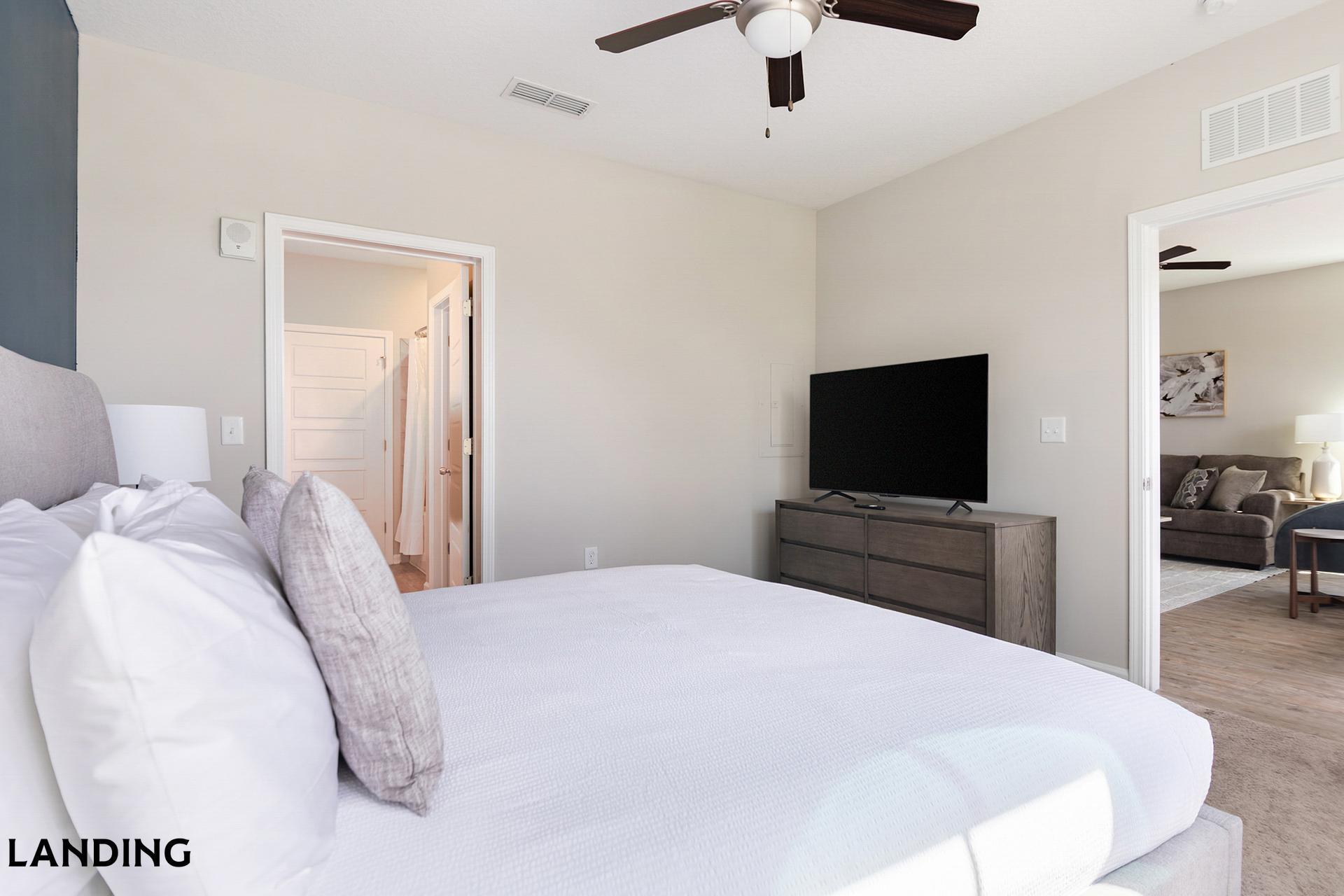 Building Photo - 2300 Tapestry Park Dr Dr