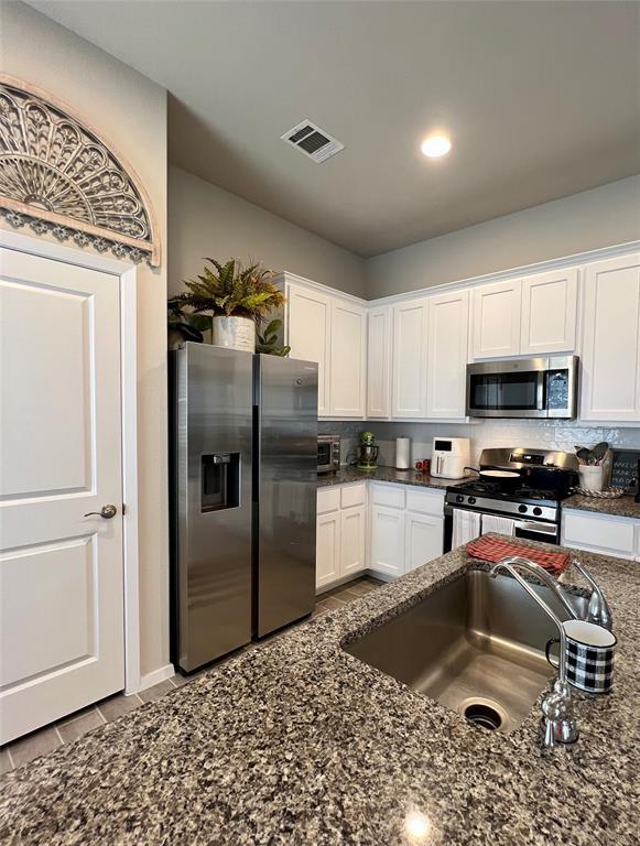 Building Photo - 208 Rollingwood Dr