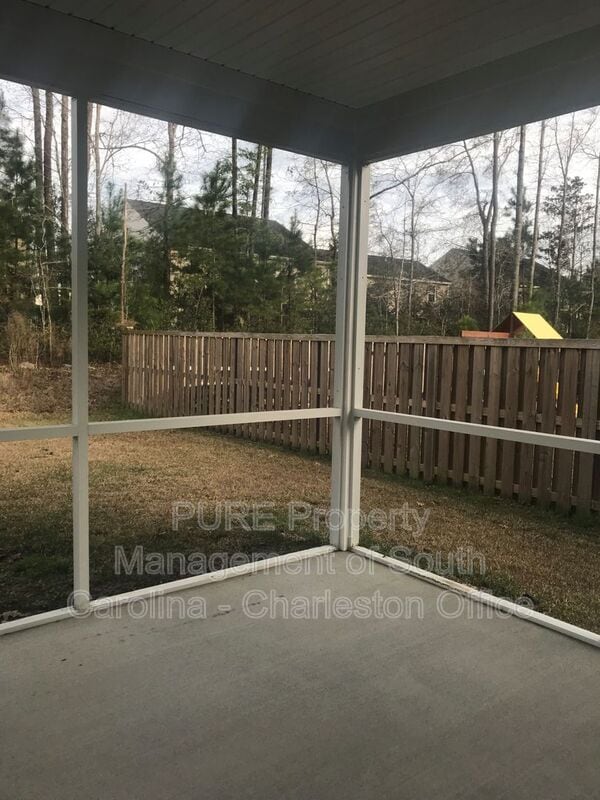 Building Photo - 3071 Conservancy Ln