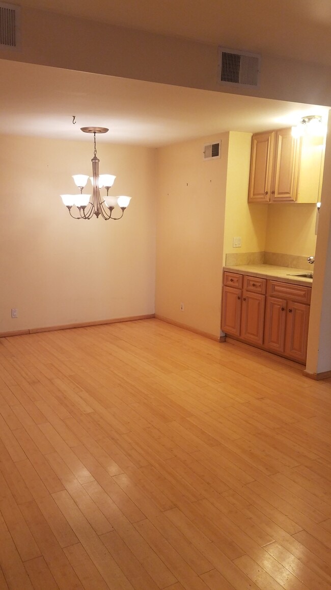 Building Photo - 311 Bora Bora Way