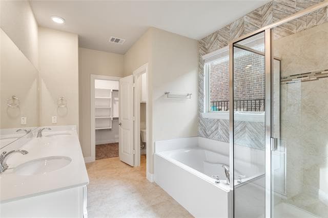 Building Photo - 3805 Bastrop St