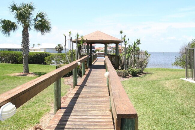 Building Photo - 5805 N Banana River Blvd