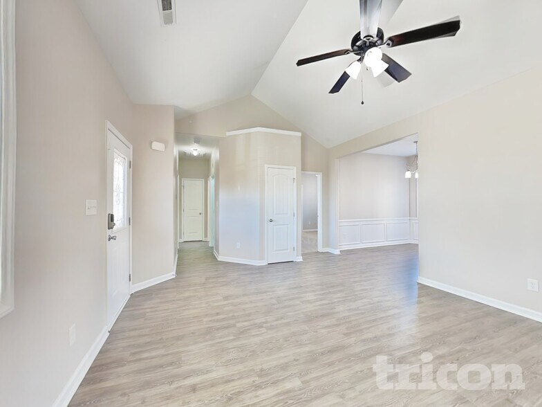 Building Photo - 2403 King Malcolm Ln