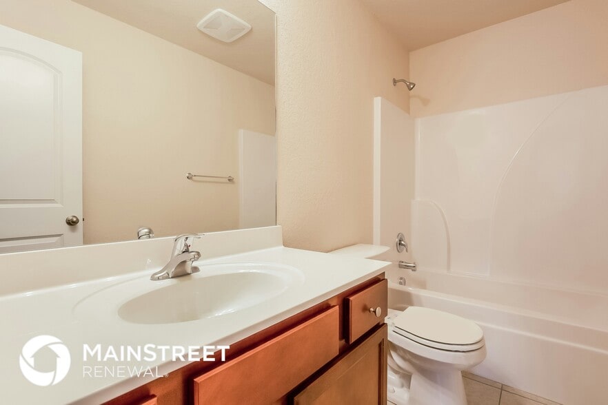 Building Photo - 3229 Dizzy Dean Dr