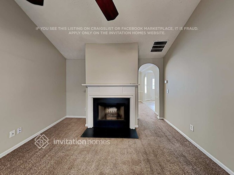 Building Photo - 1825 Midcourt Way