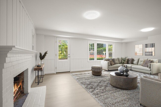 Building Photo - 7109 Radnor Rd