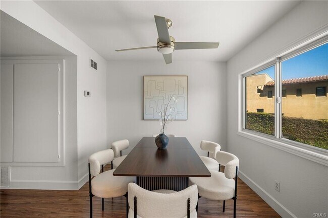 Building Photo - 1412 Buena Vista