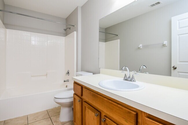 Building Photo - 653 Cotulla Dr