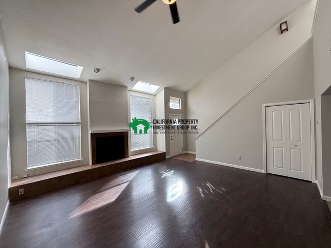 Building Photo - 1608 Hood Rd