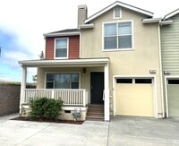 Building Photo - 460 Lindberg Cir