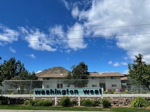 Building Photo - Now renting 2 bedroom Condo upstairs  to v...