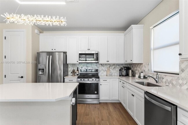 Building Photo - 4642 Pinehurst Trl W