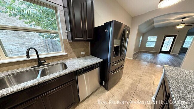 Building Photo - 106 Firefly-