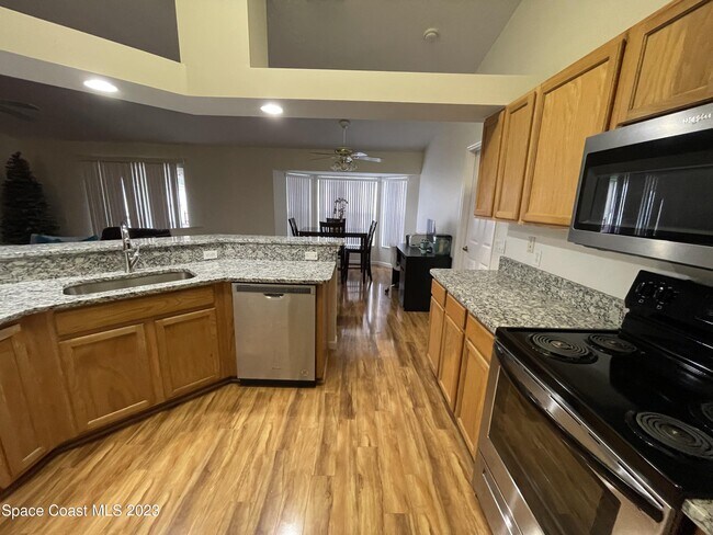 Building Photo - 1738 Loquat Ct NW