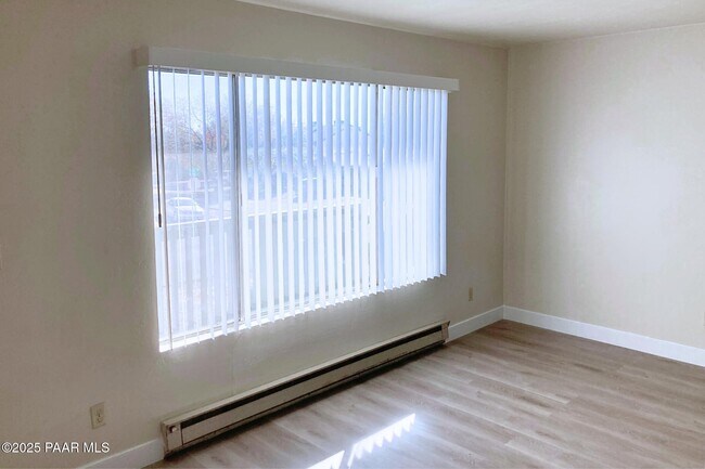 Building Photo - 3184 N Tani Rd