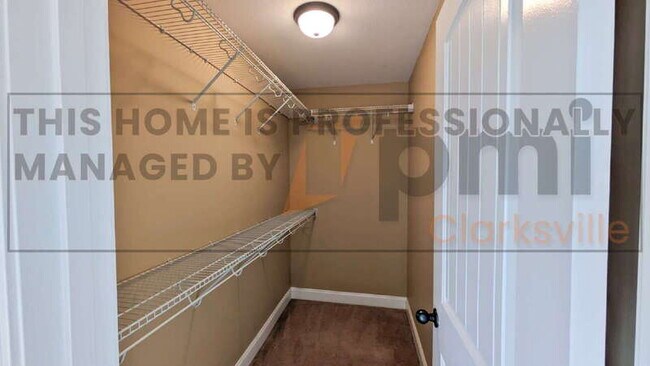 Building Photo - 3031 Outfitters Dr