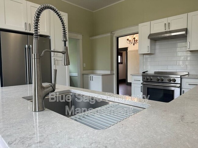 Building Photo - 1226 Tremont St