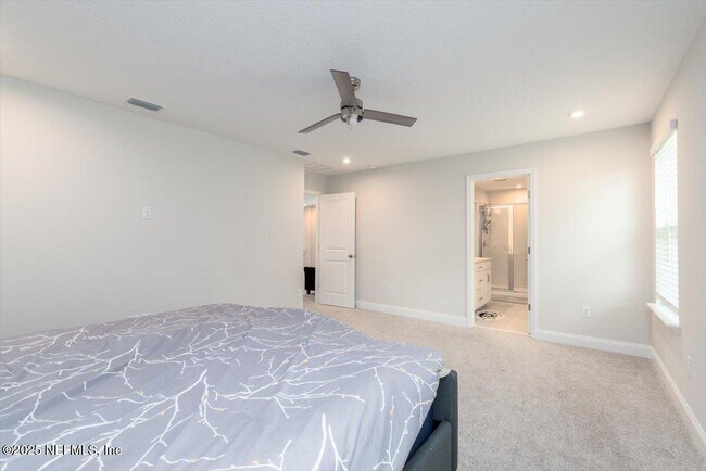Building Photo - 239 Meadow Creek Dr