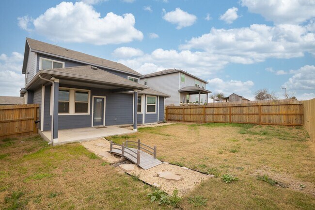 Building Photo - Modern, Like-New Home on a Quiet Cul-de-Sa...