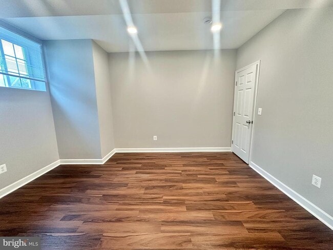 Building Photo - 44400 Stone Roses Cir