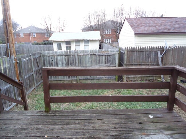 Building Photo - 504 Yorktowne Pl