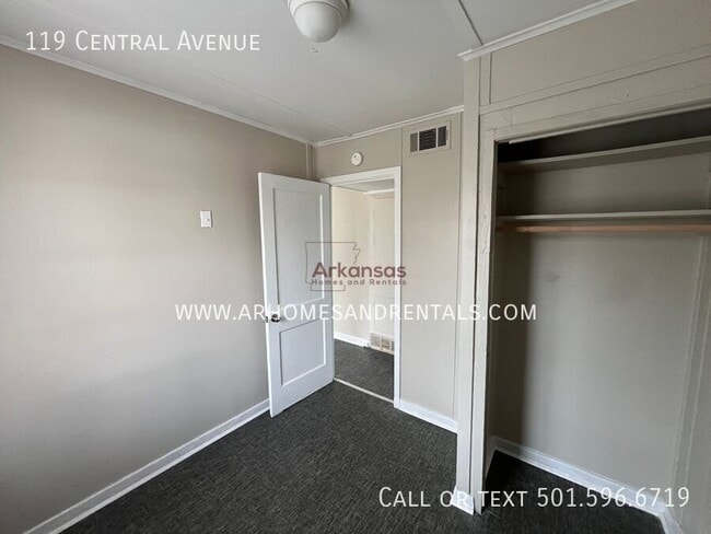 Building Photo - 119 Central Ave