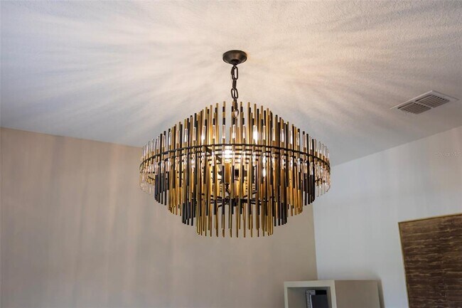 Building Photo - 4507 Hillingdam Rd