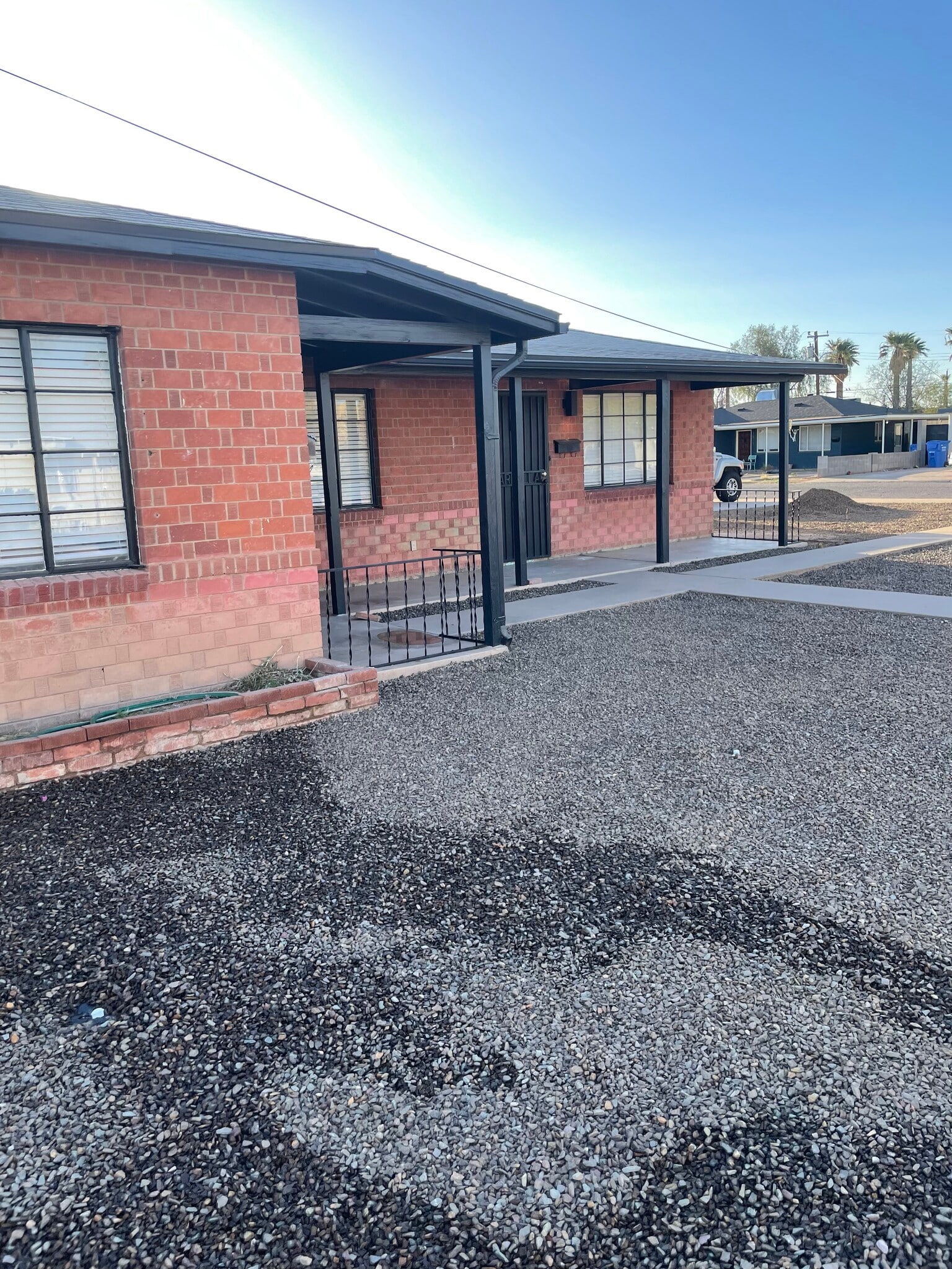 Building Photo - 1857 E Earll Dr