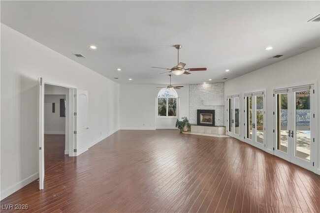 Building Photo - 5101 Mountain Foliage Dr