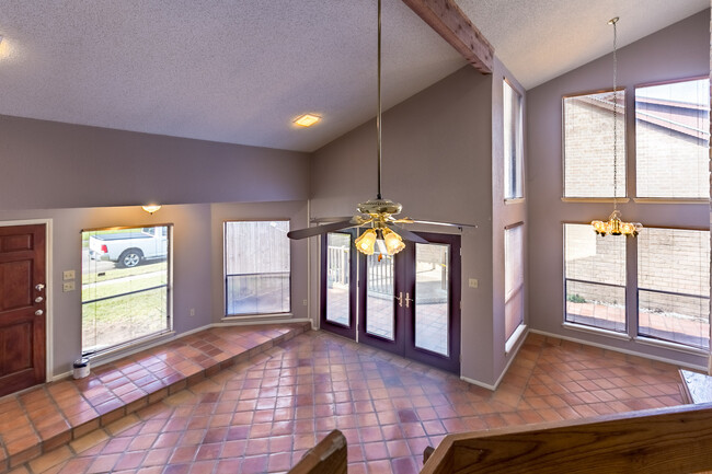 Building Photo - Two-story - 2 bedroom/ 2.5 bath townhome -...