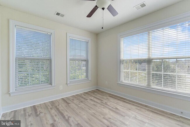 Building Photo - 25503 Amber Gate Terrace