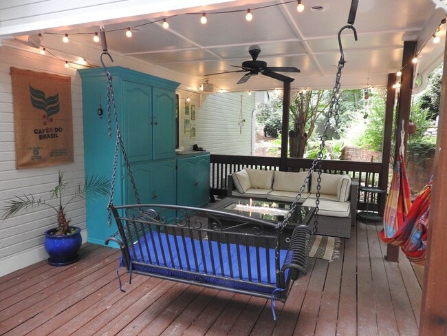 Building Photo - 804 Tulip Poplar Dr