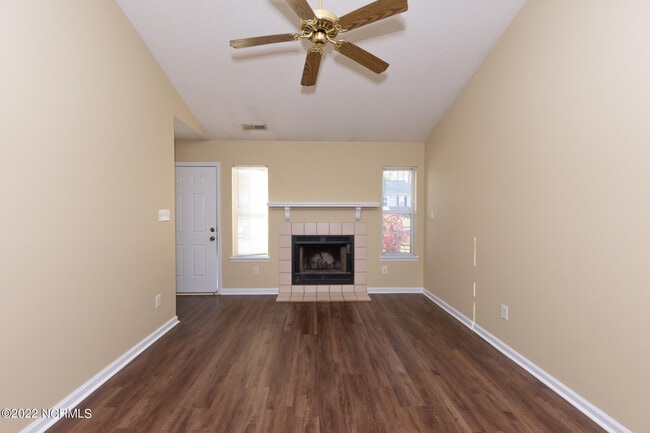 Building Photo - 171 Brenda Dr