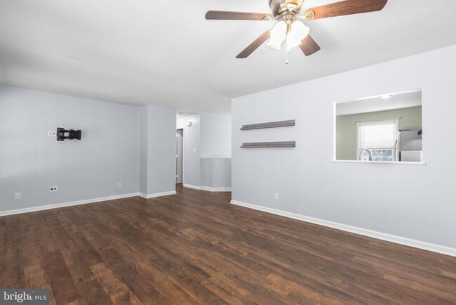 Building Photo - 10704 Cobblestone Dr