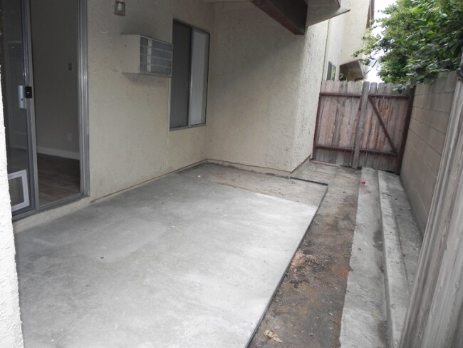Building Photo - 8602 Chapman Ave