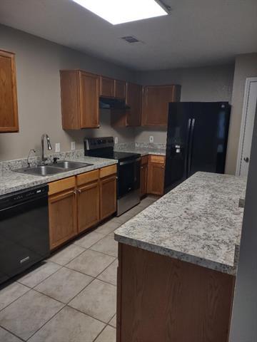 Building Photo - 1613 Wavecrest Dr