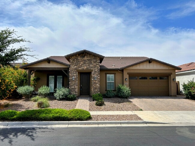 Building Photo - 1811 E Aster Pl