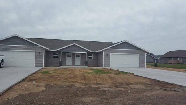 Building Photo - 3817 Kensington Pl