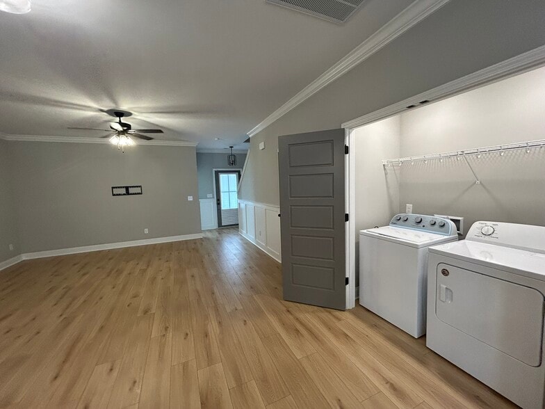 Building Photo - 163 Susan Lynn Dr