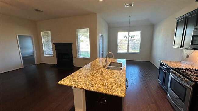 Building Photo - 14046 Sand Ridge Crossing