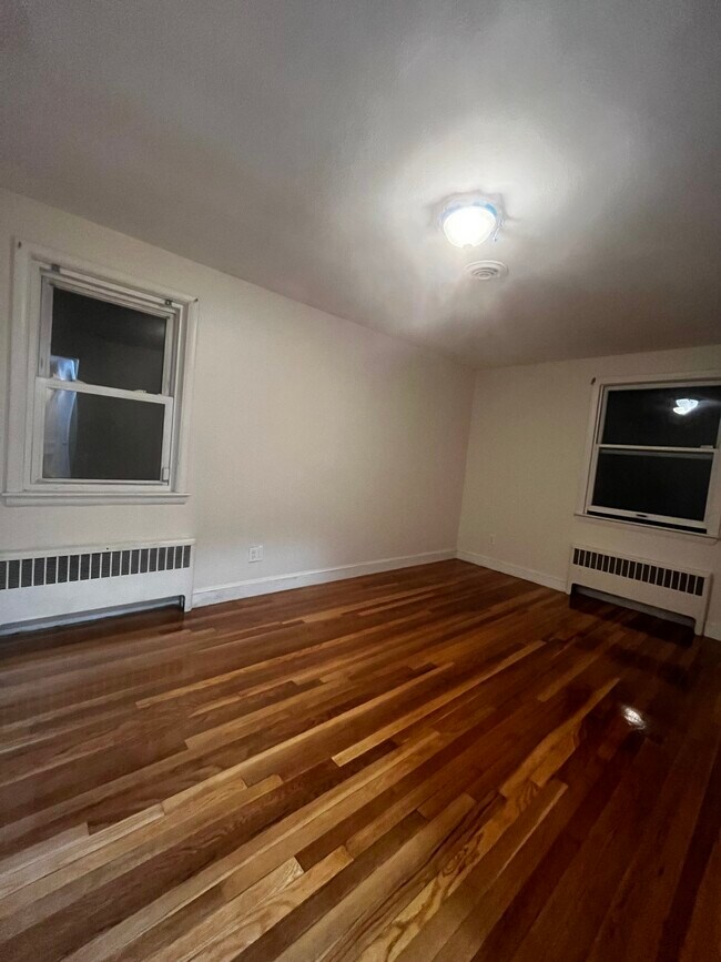 Building Photo - 441 Summer St