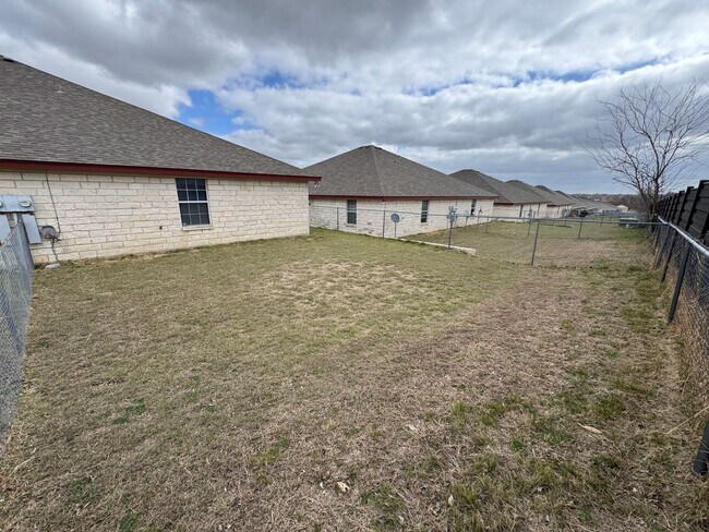 Building Photo - 4706 John David Dr