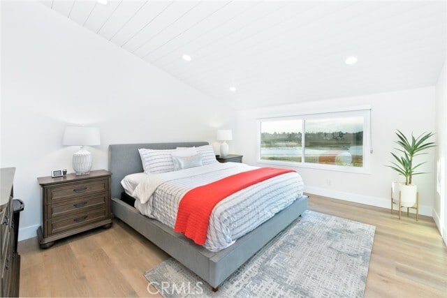 Building Photo - 303 Esperanza