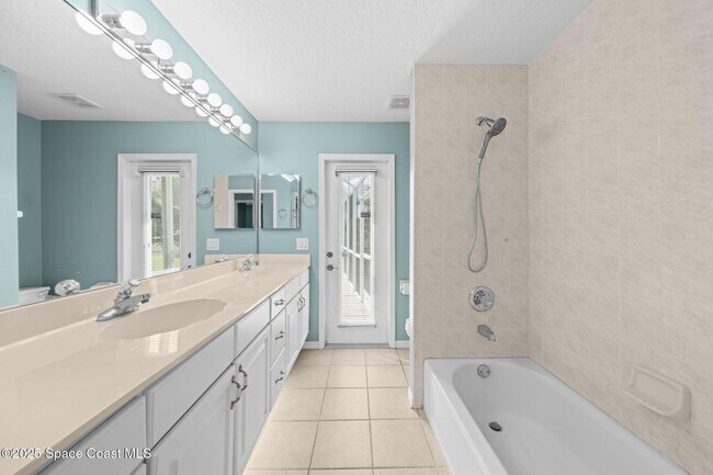 Building Photo - 908 Fostoria Dr