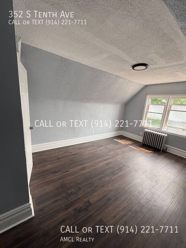 Building Photo - 352 S Tenth Ave-