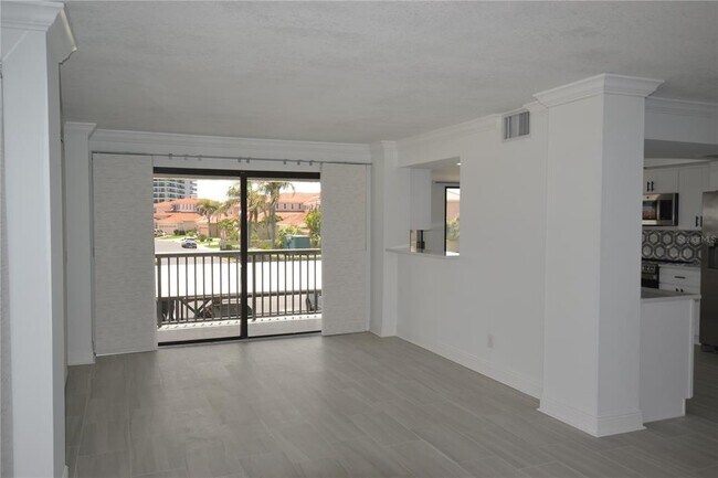 Building Photo - 1651 Sand Key Estates Ct