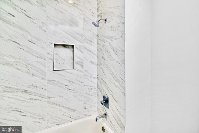 Building Photo - Brand New Luxury Apartments