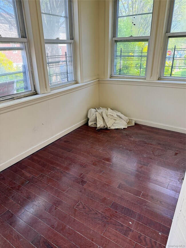 Building Photo - 145-54 107th Ave