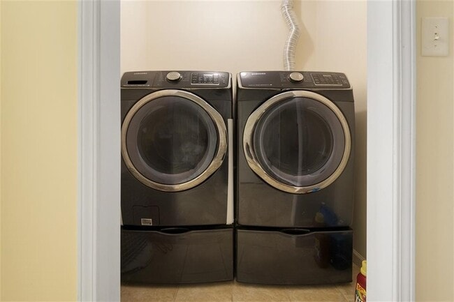 Building Photo - 150 Congress St