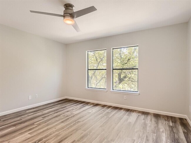 Building Photo - 1520 Curameng Cove